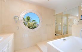 Duplex Penthouse for sale in Los Granados Playa, Estepona for 1,850,000 €