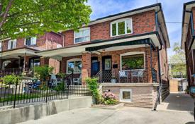 Terraced house – York, Toronto, Ontario,  Canada for C$1,223,000