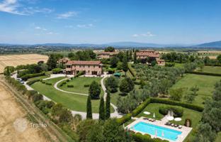 6-bedroom villa 360 m² in Cortona for 1,300,000 €