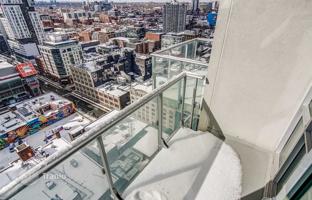 2-bedroom apartment in Nelson Street for C$1,228,000