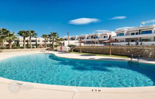 2-bedroom apartment 87 m² in Torrevieja for 395,000 €
