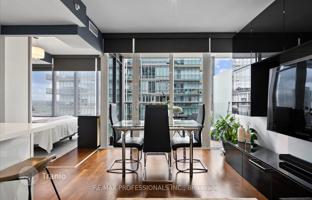5-bedroom apartment in Etobicoke for C$1,005,000