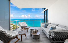 Design apartment on the first line from the ocean in Bal Harbour, Florida, USA for $4,545,000