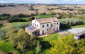 Farmhouse with great rental return near Jesi, Le Marche, Italy for 570,000 €
