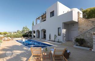 3-bedroom villa 155 m² in Roussospiti for 535,000 €