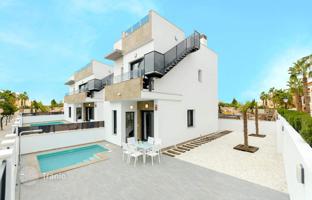 3-bedroom villa 149 m² in Torrevieja for 424,000 €