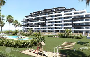2-bedroom apartment 92 m² in San Miguel de Salinas for 244,000 €