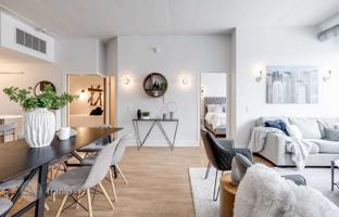 2-bedroom apartment in Merton Street for C$1,226,000