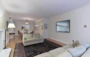 8-bedroom house in Etobicoke for C$1,314,000