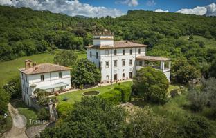 6-bedroom villa 1,258 m² in Rieti for 1,300,000 €