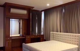 3 bed House Khlong Tan Nuea Sub District for 3,100 € per week