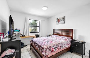 2-bedroom apartments in condo 91 m² in Hialeah for $280,000