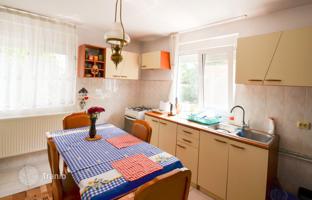 7-room house 217 m² in Ilfov County for 179,000 €