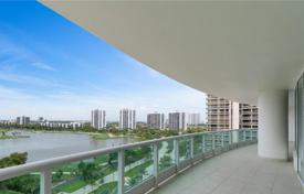 Stylish apartment with ocean views in a residence on the first line of the beach, Aventura, Florida, USA for $3,799,000