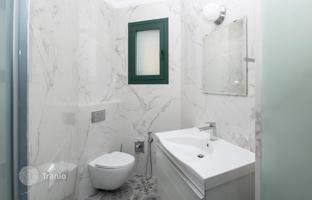 5-bedroom cottage 430 m² in Mouttagiaka for 2,200,000 €
