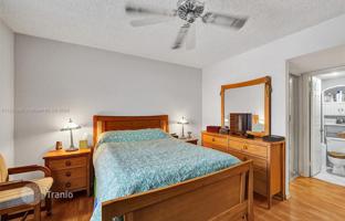 2-bedroom apartments in condo 129 m² in Davie for $295,000