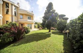Spacious villa with a swimming pool and a parking at 500 meters from the sandy beach, Lido di Camaiore, Italy. Price on request