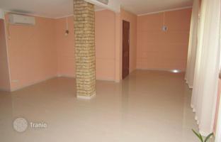 Detached house in Cannes. Price on request