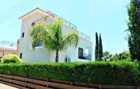 For Sale Modern 3 Bedroom Villa with Private Swimming Pool in Peyia Village — Paphos for 682,000 €
