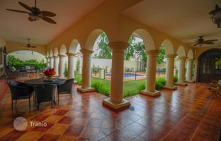 7-bedroom villa 1,277 m² in Panama City for $1,850,000