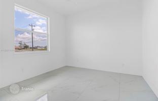 3-bedroom house 157 m² in Cape Coral for $405,000