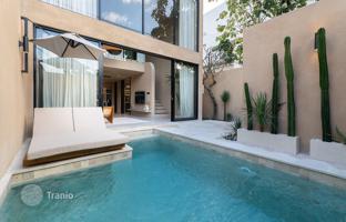 1-bedroom villa 76 m² in Bingin Beach for $180,000
