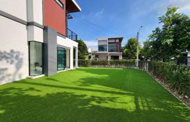 3 bed House in Pruksa Town Nexts Onnut-Rama 9 Prawet Sub District for $232,000