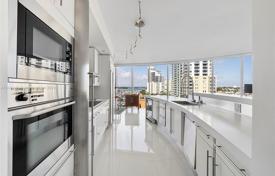 Condo – Miami Beach, Florida, USA for $7,350,000
