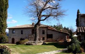 Ancient stone villa with a large plot, Monticiano, Tuscany, Italy for 1,900,000 €