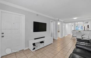 2-bedroom apartments in condo 76 m² in Pembroke Pines for $295,000