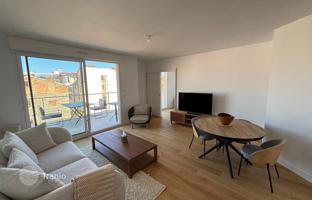 Modern two-bedroom apartment in the Musicians' Quarter, Nice, France for 765,000 €