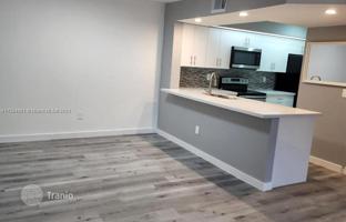2-bedroom apartments in condo 103 m² in Hialeah for $307,000