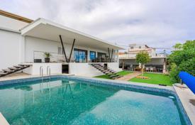Modern villa with a guest house and a pool in Arona, Tenerife, Spain for 850,000 €