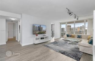 2-bedroom apartments in condo 119 m² in Sunny Isles Beach for $545,000