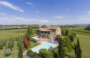 6-bedroom country house 356 m² in Perugia for 895,000 €