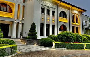 6-bedroom townhouse 1,100 m² in Zemgale Suburb for 3,700,000 €