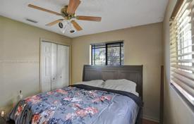 4-bedrooms townhome 290 m² in Coral Springs, USA for $630,000