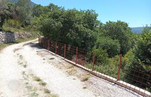 Land plot 1,300 m² in Kavač for 350,000 €