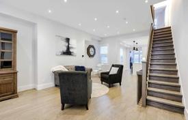 Terraced house – Perth Avenue, Toronto, Ontario,  Canada for C$1,635,000