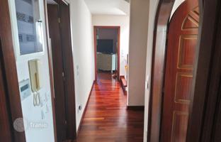 5-room chalet 320 m² in Athens for 750,000 €
