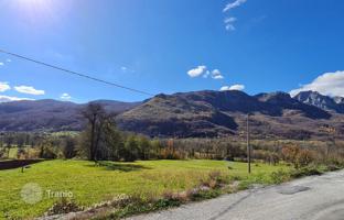 Land plot 27,492 m² in Kolašin for 908,000 €
