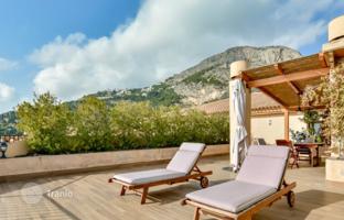 Exclusive penthouse with a large terrace and sea views, Altea, Spain for 950,000 €