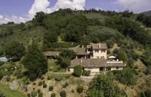 6-bedroom country house 624 m² in Foligno for 1,150,000 €