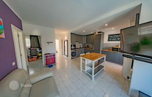 2-bedroom apartment 67 m² in Callao Salvaje for 295,000 €
