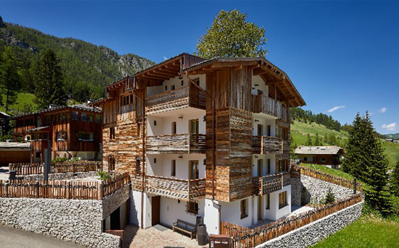 Chalet For Sale In Dolomites, Italy — Listing #1850998