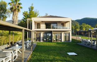 6-bedroom villa 189 m² in Vourvourou for 2,800,000 €