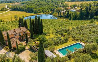 3-bedroom country house 293 m² in Bucine for 790,000 €