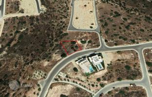 Land plot 956 m² in Germasogeia for 640,000 €