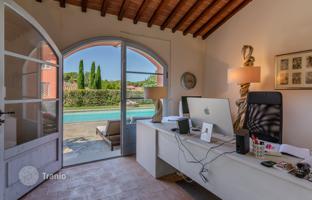 4-bedroom country house 397 m² in Cortona for 1,495,000 €
