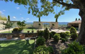 6-bedrooms detached house in Cabrières-d'Avignon, France for 7,700 € per week